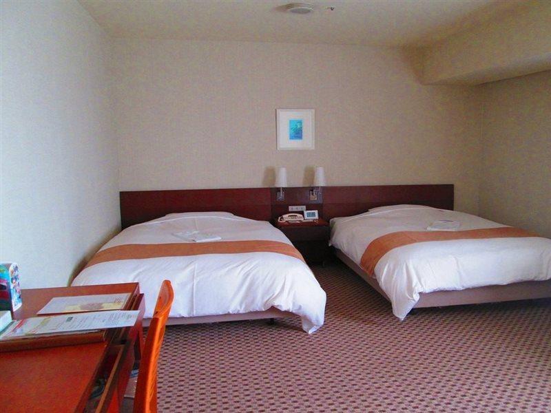 Keisei Hotel Miramare Тиба Экстерьер фото