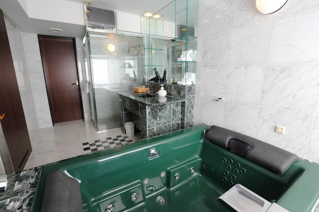 Keisei Hotel Miramare Тиба Экстерьер фото