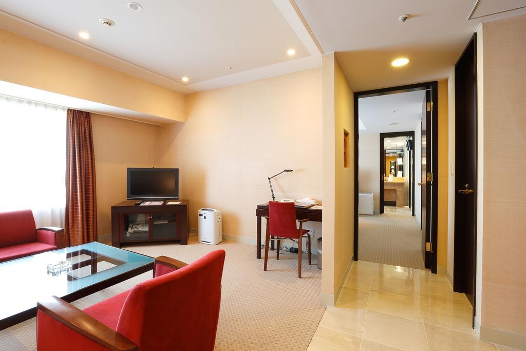Keisei Hotel Miramare Тиба Экстерьер фото