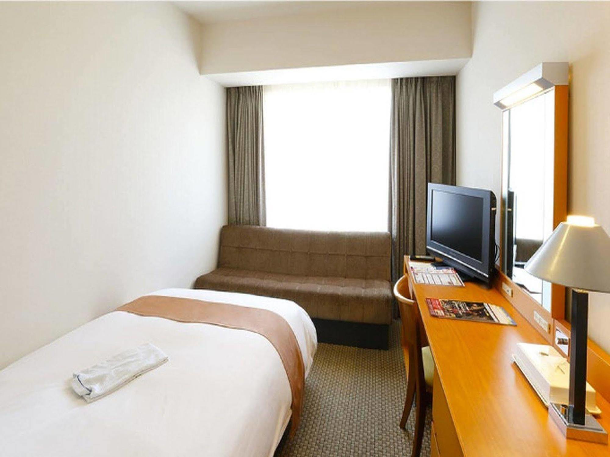 Keisei Hotel Miramare Тиба Экстерьер фото